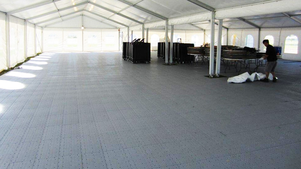 outdoor flooring rental tiles